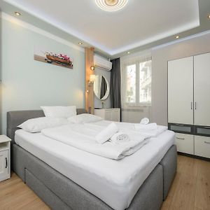 Studio met een Queen Size Bed